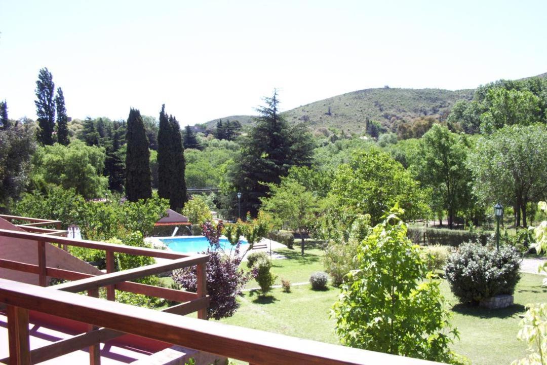 Los Almendros La Cumbre Ngoại thất bức ảnh